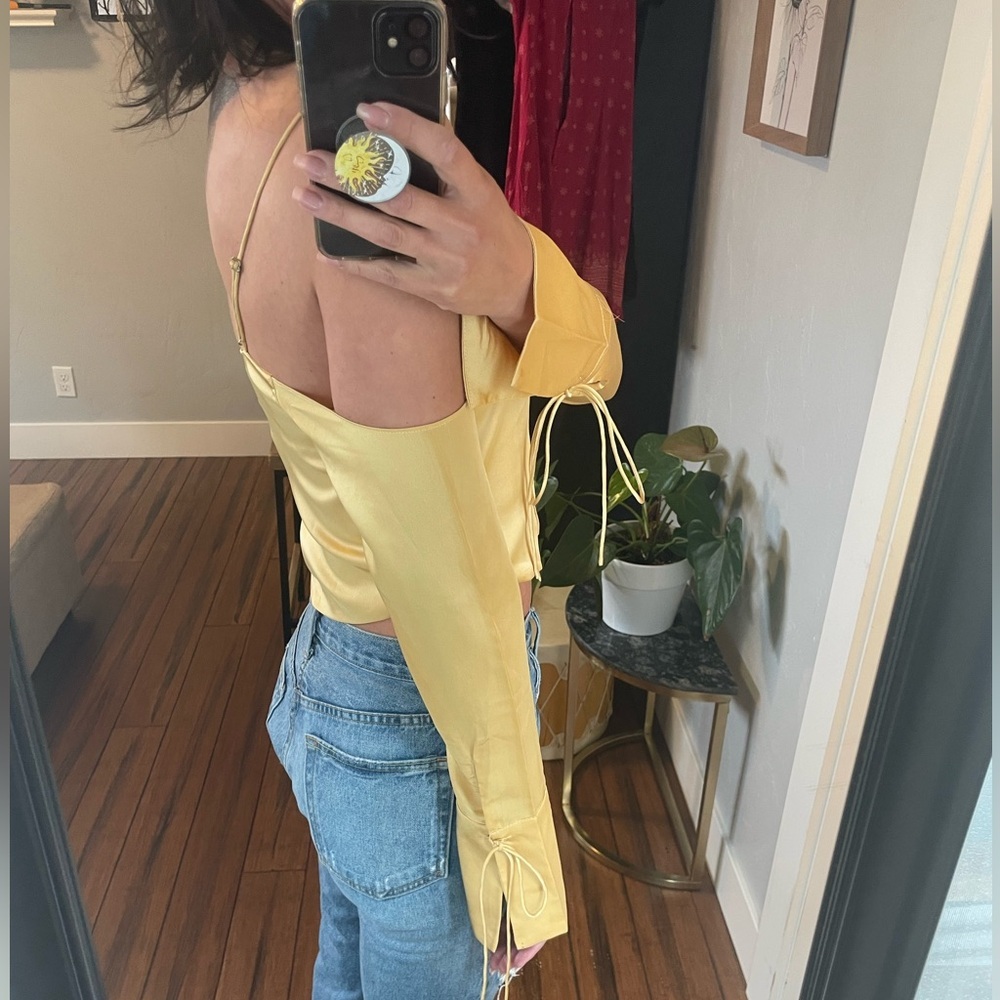 NWT Yellow Off-Shoulder Women's corset Top size M - Picture 3 of 7